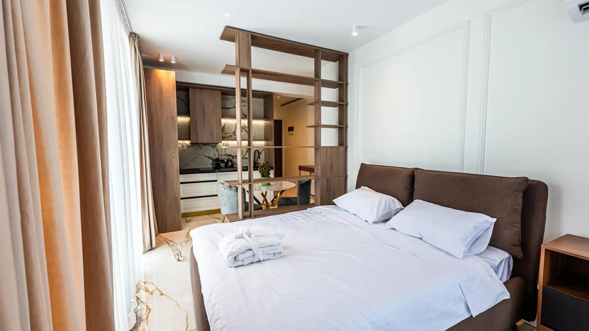 Studio Luxury Suite Near Center Bucharest